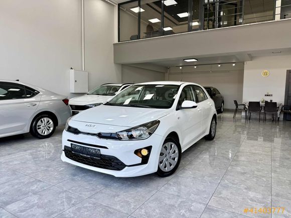 İLK ELDEN HATASIZ KİA RİO OTOMATİK YETKİLİ BAKIMLI
