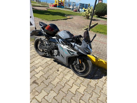 Sahibinden CFmoto 250SR  2025 model