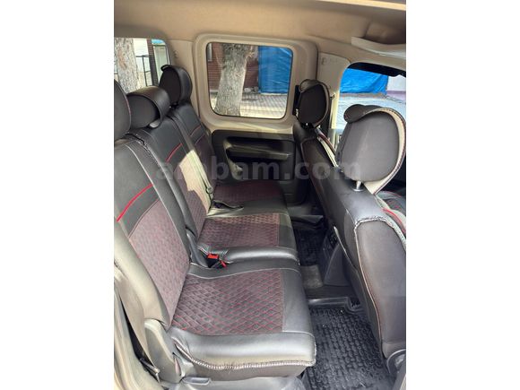 Galeriden Volkswagen Caddy 2.0 TDI Exclusive 2016 Model Afyonkarahisar