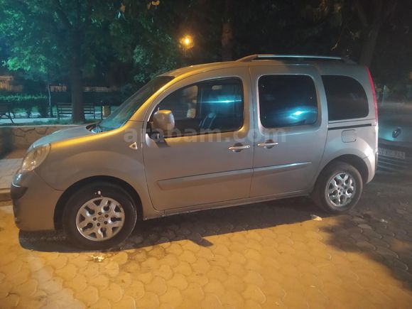 Sahibinden Renault Kangoo Express 1.5 dCi Expression 2012 Model  278.000 km Beyaz
