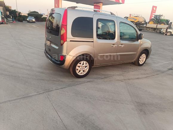 Sahibinden Renault Kangoo Express 1.5 dCi Expression 2012 Model  278.000 km Beyaz