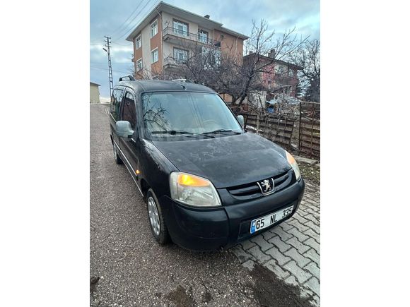 Sahibinden Peugeot Partner 1.9 D 2009 Model