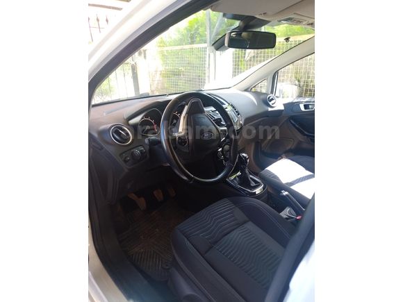 Sahibinden Ford Fiesta 1.4 Titanium 2015 Model