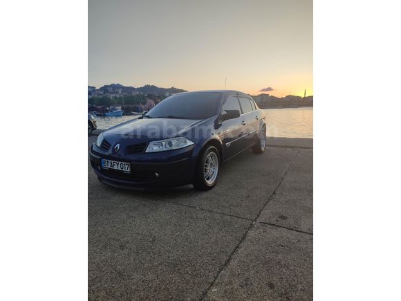 Sahibinden Renault Megane 1.5 dCi Authentique 2006 Model  365.000 km Lacivert
