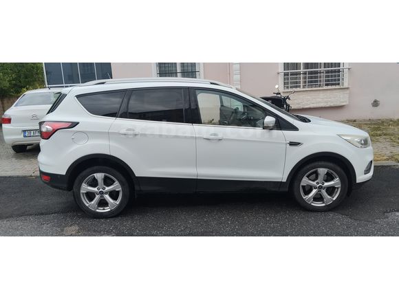 İlk Sahibinden Ford Kuga 1.5 TDCi Titanium 2017 Model .Orjinal. 