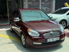 Galeriden Hyundai Accent Era 1.5 CRDi-VGT Team 2009 Model Sakarya 231.530 km Bordo