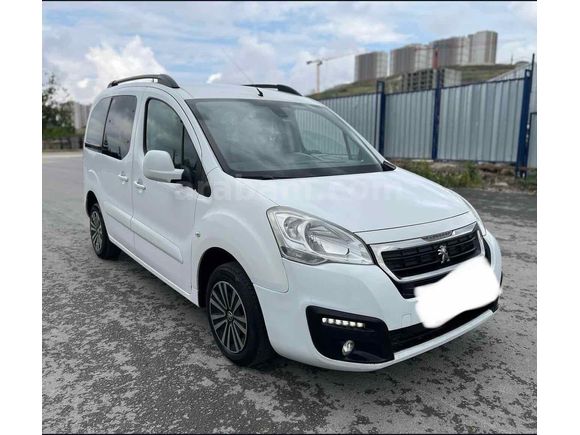 Sahibinden Peugeot Partner 1.6 HDI Active 2017 Model  246000 km Beyaz