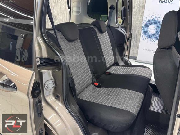 POLAT'TAN 2022 MODEL FORD COURİER TİTANİUM PLUS FUL+FULL SERİSİ