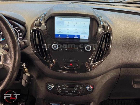POLAT'TAN 2022 MODEL FORD COURİER TİTANİUM PLUS FUL+FULL SERİSİ