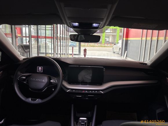 2025 Model Hatasız Sıfır Ayarında Skoda Octavia Hybrid 1.5 ELİTE - Y&R OTOMOTiV - 