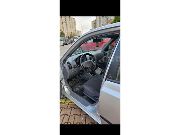 Sahibinden Hyundai Accent 1.5 CRDi Admire 2002 Model
