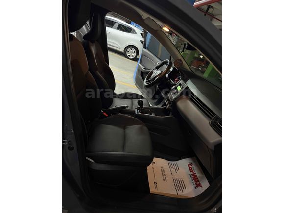 Acil Sahibinden Renault Clio 1.0 SCe Joy 2021 Model 