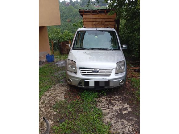 Sahibinden Ford Tourneo Connect 110PS 2011 Model