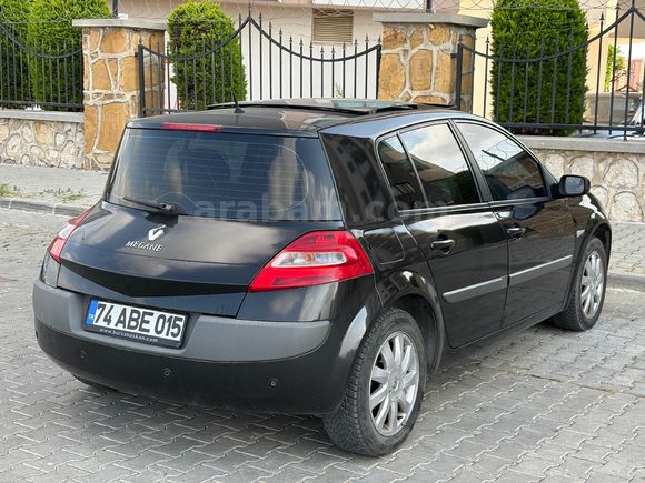 2009 MODEL OTOMATİK VİTES CAM TAVANLİ HATASİZ