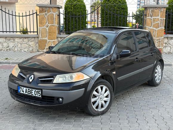2009 MODEL OTOMATİK VİTES CAM TAVANLİ HATASİZ