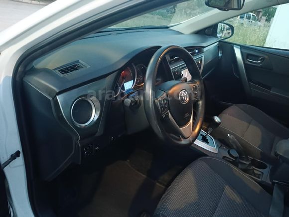 Galeriden Toyota Auris 1.4 D-4D Advance Skypack 2013 Model Afyonkarahisar