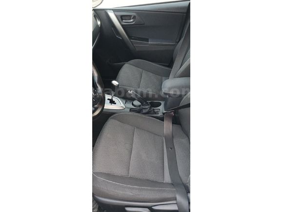 Galeriden Toyota Auris 1.4 D-4D Advance Skypack 2013 Model Afyonkarahisar