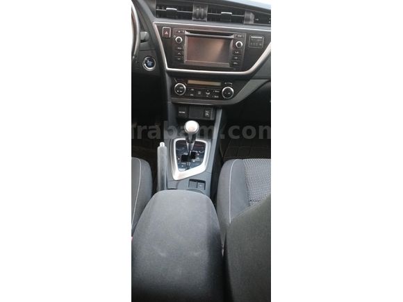 Galeriden Toyota Auris 1.4 D-4D Advance Skypack 2013 Model Afyonkarahisar
