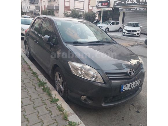 Sahibinden Toyota Auris 1.4 D-4D Comfort Extra 2012 Model İzmir 204.000 km Füme