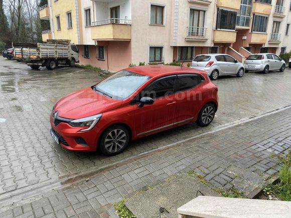 Sahibinden Renault Clio 1.0 TCe Joy 2022 Model 