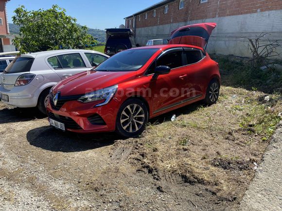 Sahibinden Renault Clio 1.0 TCe Joy 2022 Model 