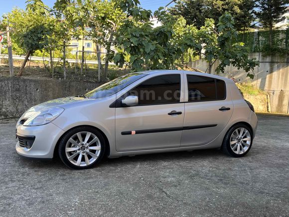 Sahibinden Renault Clio 1.4 Authentique 2006 Model 