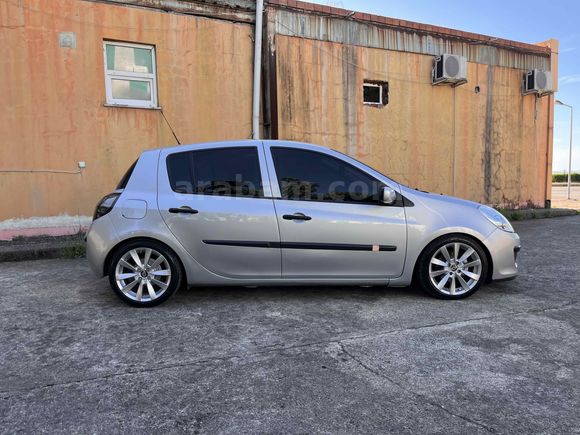 Sahibinden Renault Clio 1.4 Authentique 2006 Model 