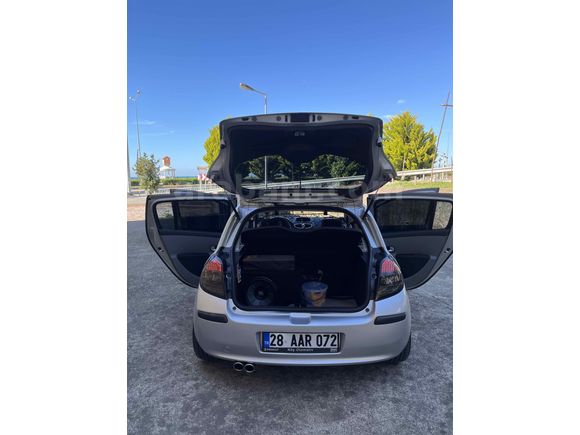 Sahibinden Renault Clio 1.4 Authentique 2006 Model 