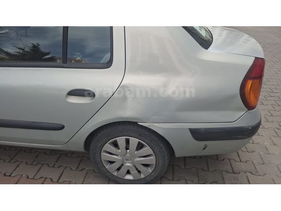 Sahibinden Renault Clio 1.4 Authentique 2004 Model 124000km