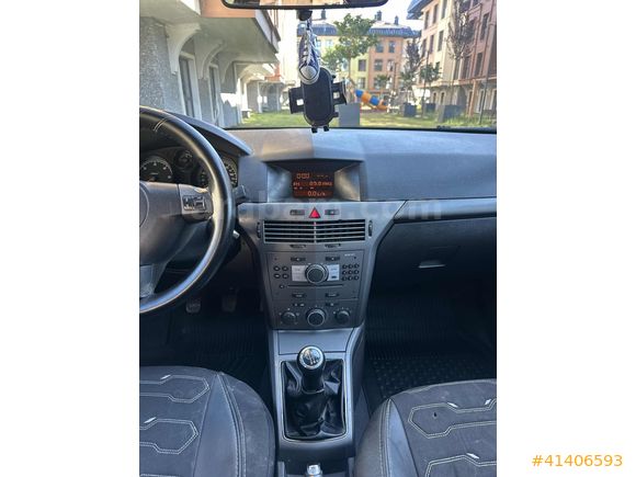 B&A MOTORSDAN 2006 MODEL OPEL ASTRA 1.3 CDTI KLİMA 6 İLERİ