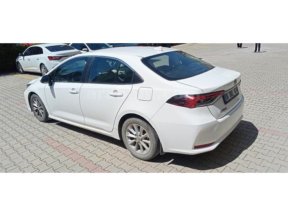 SAHİBİNDEN COROLLA 1.5 DREAM BOYASIZ DEĞİŞENSİZ