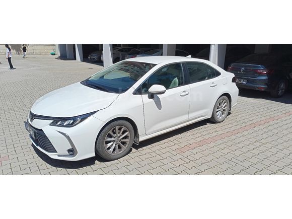 SAHİBİNDEN COROLLA 1.5 DREAM BOYASIZ DEĞİŞENSİZ
