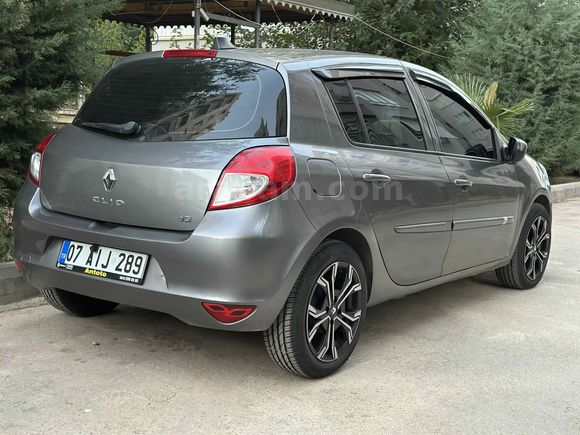 Sahibinden Renault Clio 1.5 dCi Authentique Edition 2012 Model 