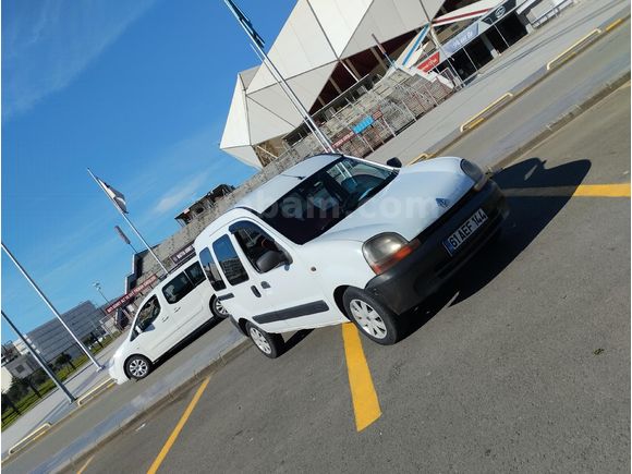 otomobil ruhsatlı Sahibinden Renault Kangoo 1.9 D 2003 Model  400.000 km Beyaz