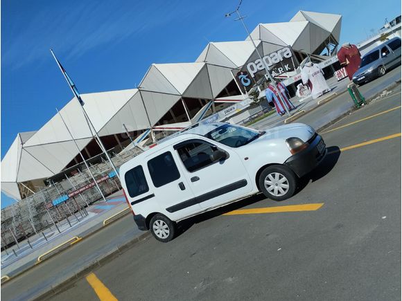 otomobil ruhsatlı Sahibinden Renault Kangoo 1.9 D 2003 Model  400.000 km Beyaz