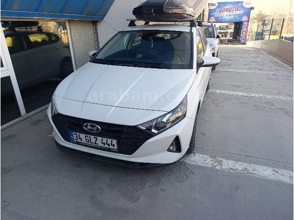 Sahibinden Hyundai i20 1.4 MPI Jump 2023 Model  62.500 km Beyaz