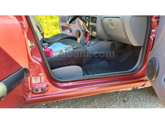 Sahibinden Renault Clio 1.4 RNA 2000 Model