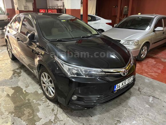 Sahibinden Toyota Corolla 1.4 D-4D Touch 2013 Model İstanbul 225.000 km Siyah