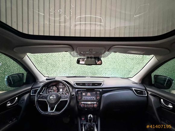 HATASIZ SERVİS BAKIMLI FUL EXTRALI QASHQAİ