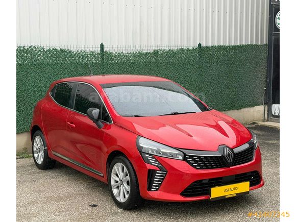 ATEŞ KIRMIZISI FUL AKSESUARLI CLIO
