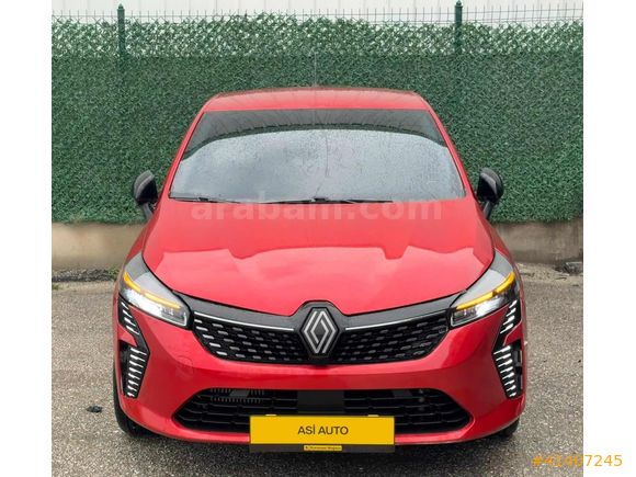 ATEŞ KIRMIZISI FUL AKSESUARLI CLIO