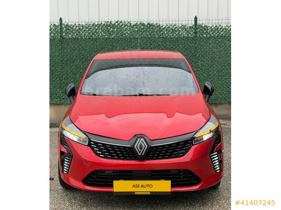 ATEŞ KIRMIZISI FUL AKSESUARLI CLIO