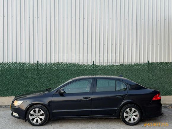 SKODA SÜPER B SİYAH MANUEL BAKIMLI