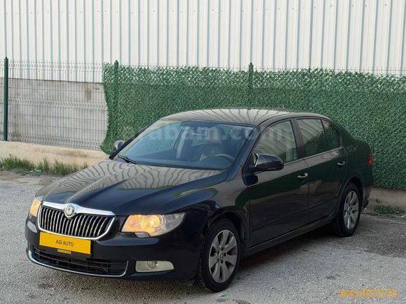SKODA SÜPER B SİYAH MANUEL BAKIMLI