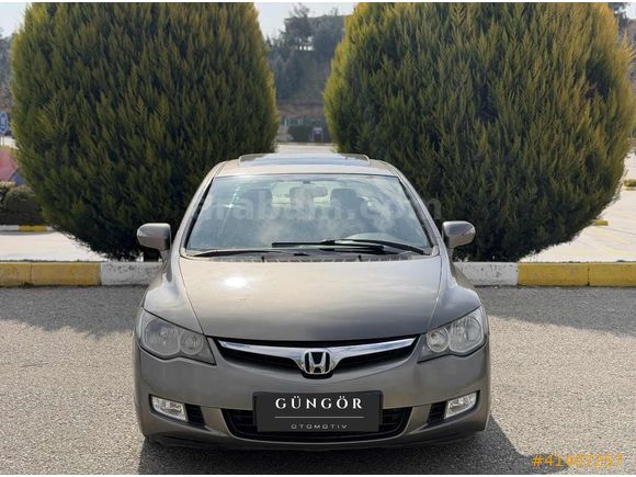 GÜNGÖR'DEN 2009 189 BİN KM DEĞİŞENSİZ ELEGANCE FD6 HONDA CİVİC
