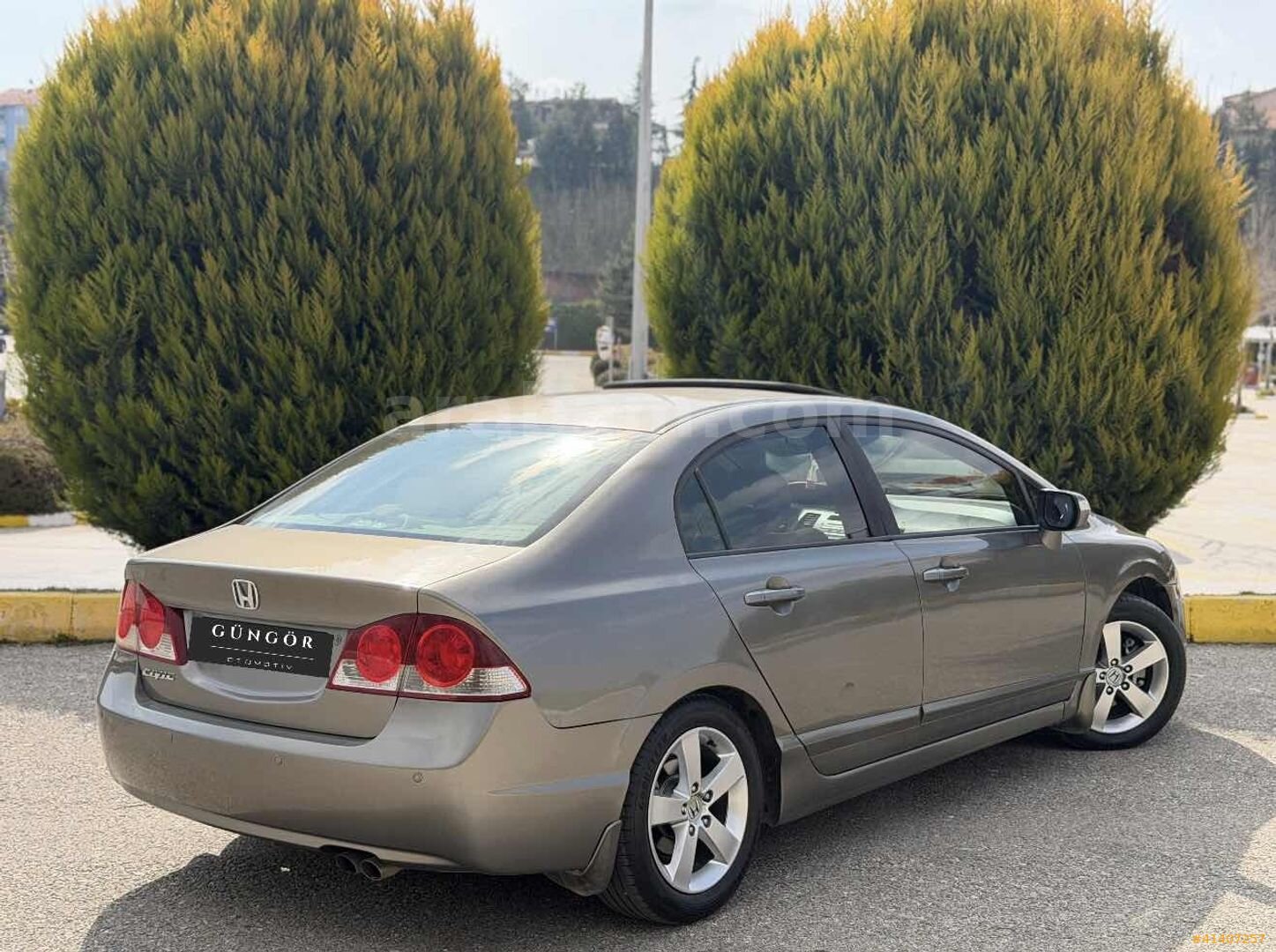 GÜNGÖR'DEN 2009 190 BİN KM DEĞİŞENSİZ ELEGANCE FD6 HONDA CİVİC 6
