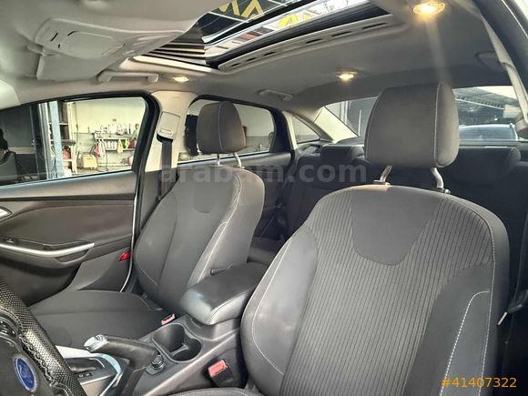 SUNROOFLU DÜŞÜK KM OTOMATİK FOCUS