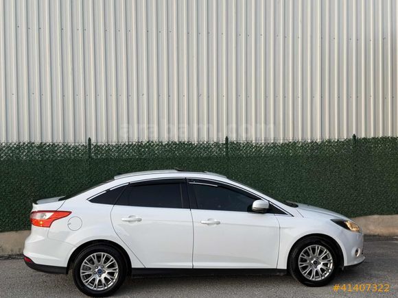 SUNROOFLU DÜŞÜK KM OTOMATİK FOCUS
