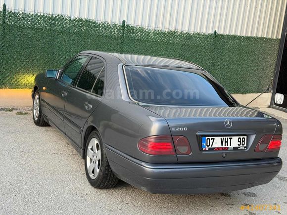 MERCEDES FUL BAKIMLI EXTRALI SUNROOF KLİMA