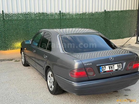 MERCEDES FUL BAKIMLI EXTRALI SUNROOF KLİMA
